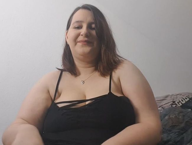 Lea Love 86 Porno Video: Ich war shoppen - Mein neuer vi*rator!